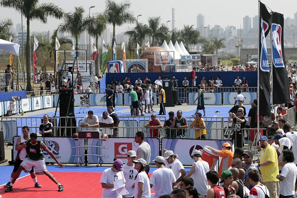 O NBA 3X agitou o Parque Villa-Lobos no último final de semana em São Paulo. (Crédito: Gaspar Nóbrega)